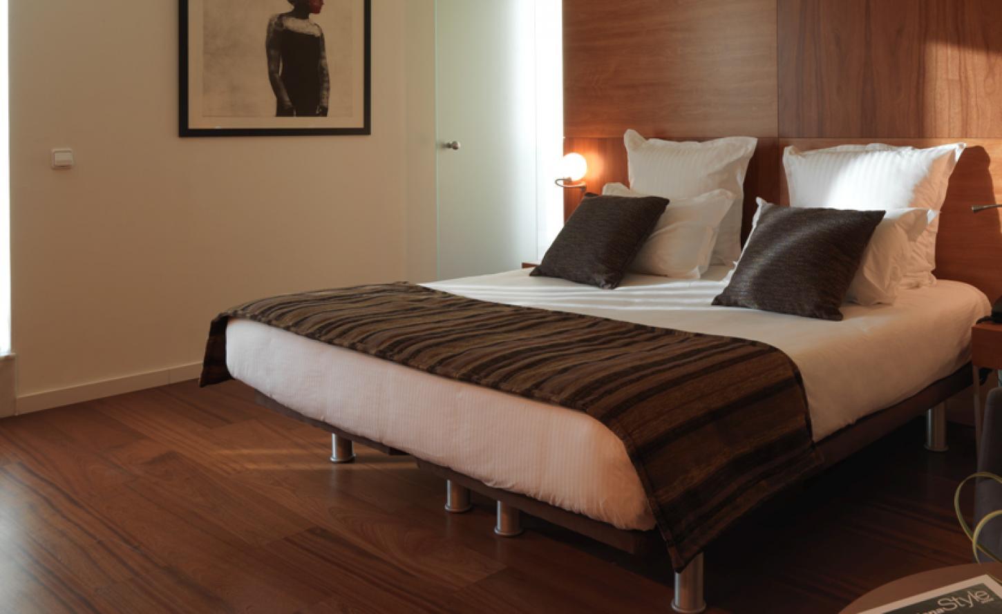 Hotel Condes De Барселона Екстериор снимка