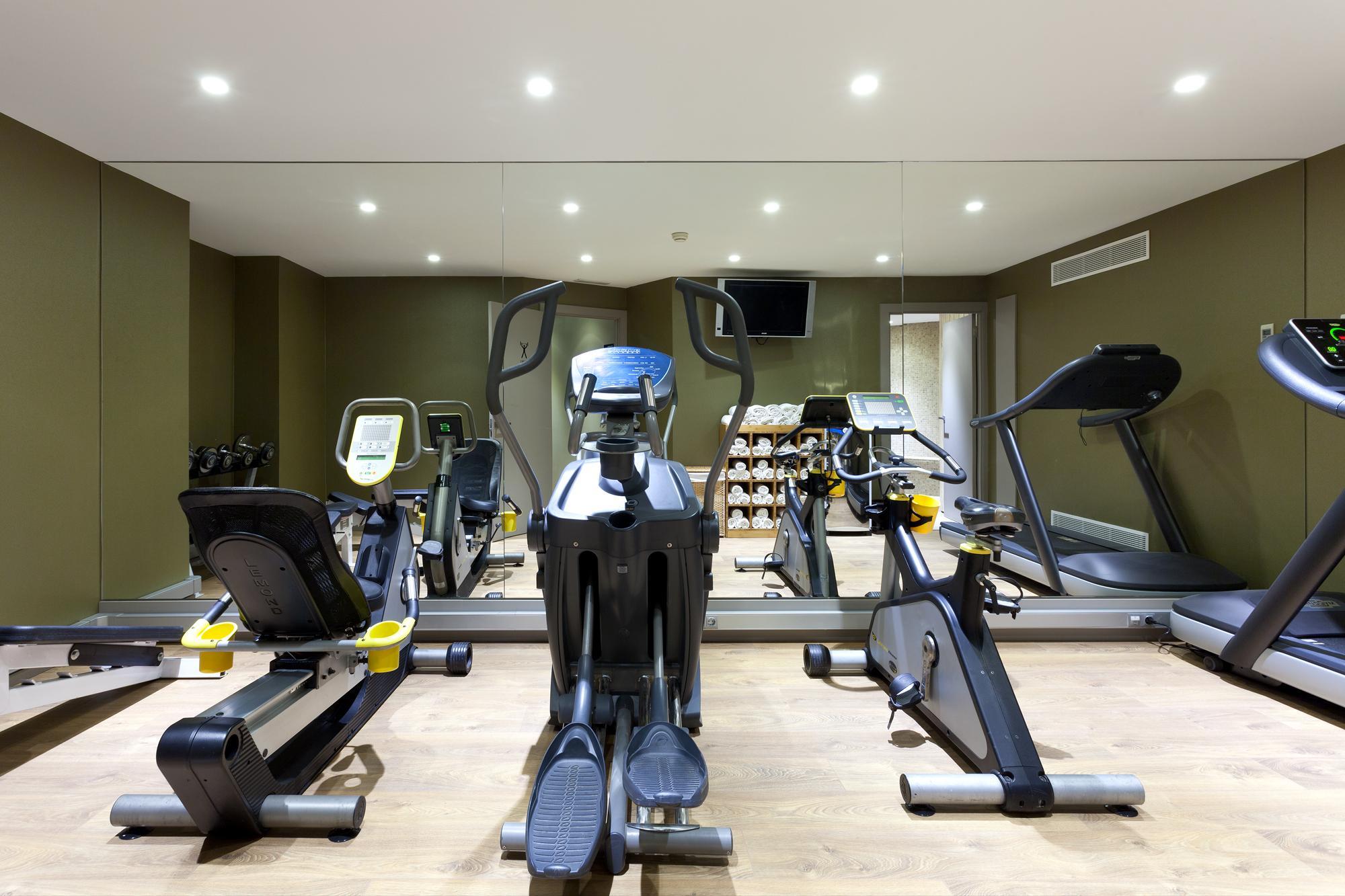 Hotel Condes De Барселона Екстериор снимка
