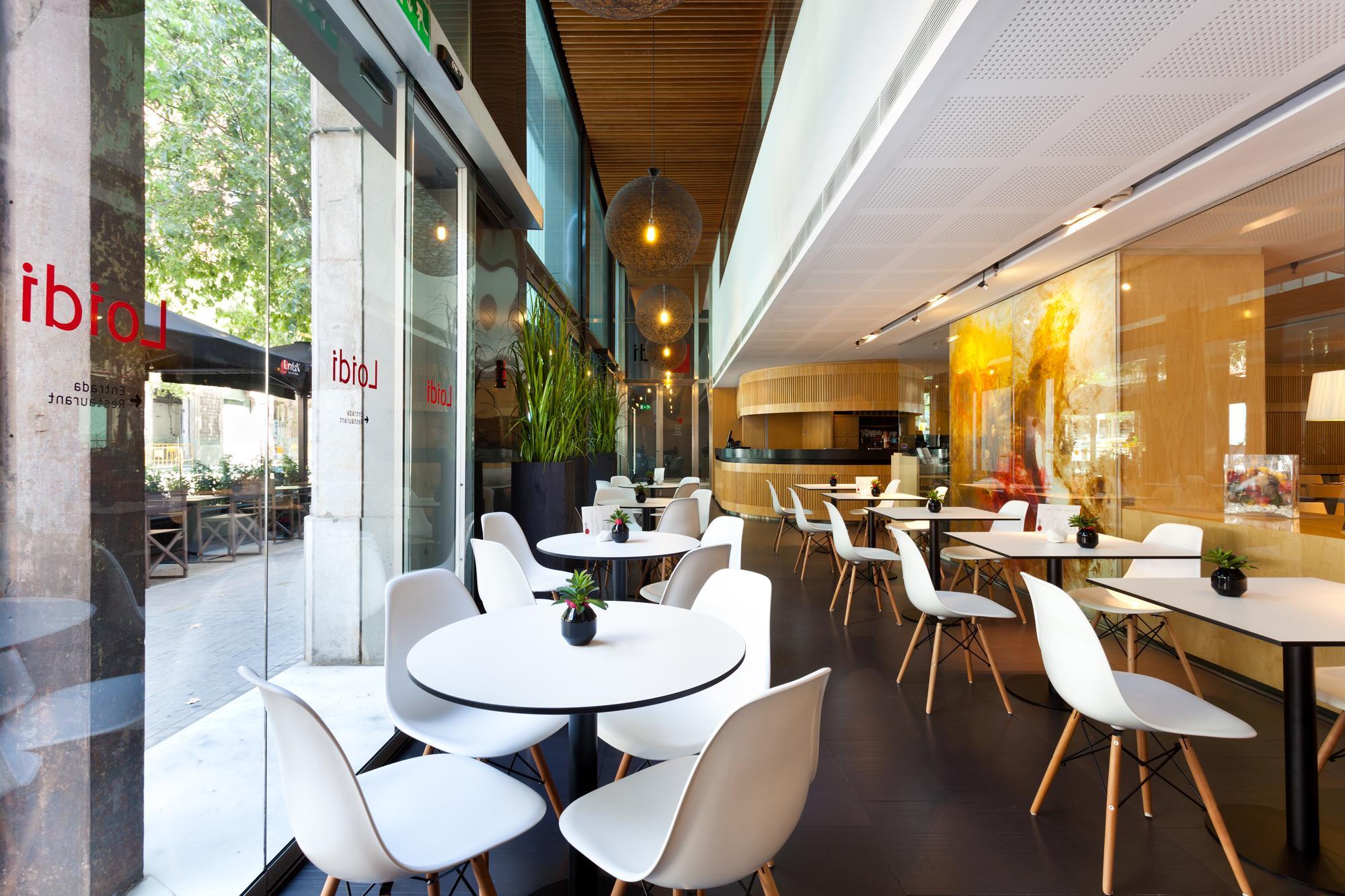Hotel Condes De Барселона Екстериор снимка