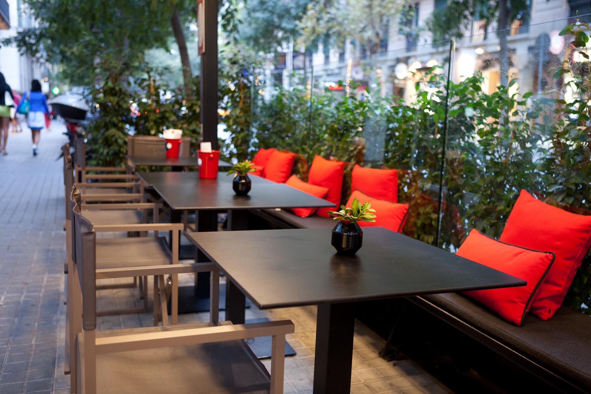 Hotel Condes De Барселона Екстериор снимка