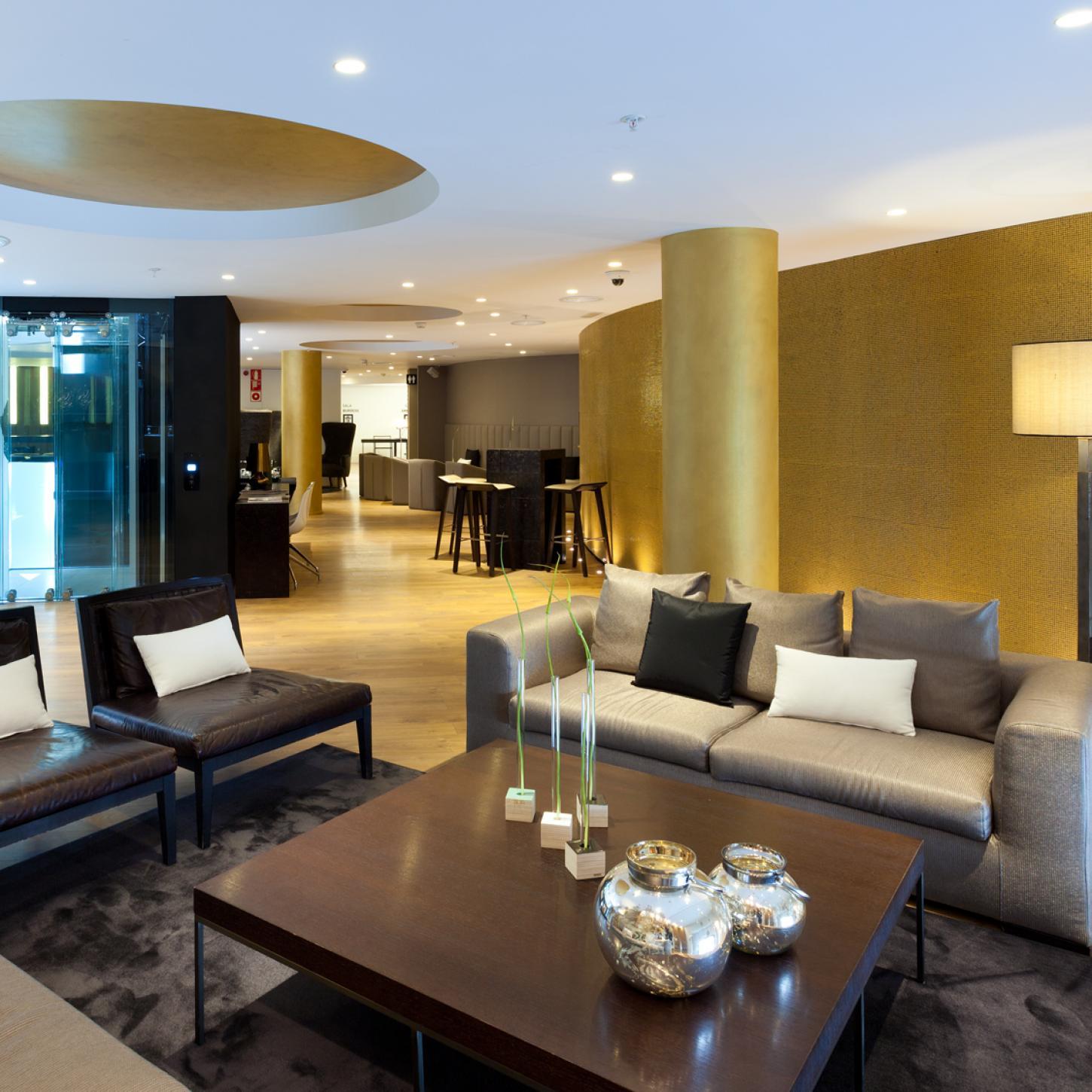 Hotel Condes De Барселона Екстериор снимка