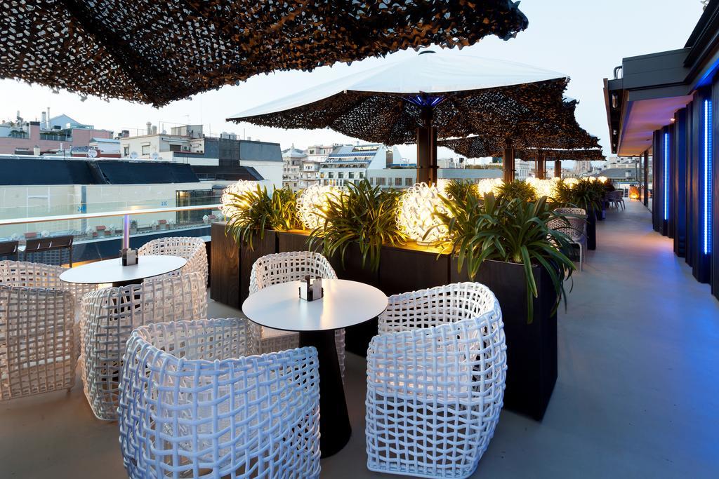 Hotel Condes De Барселона Екстериор снимка